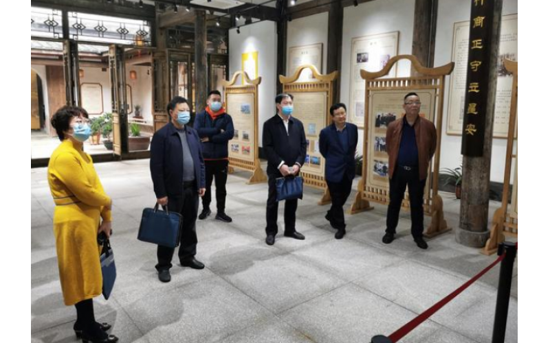 南充市市金融工作局黨組書(shū)記、局長(zhǎng)任萍深入典當(dāng)行開(kāi)展走訪(fǎng)調(diào)研